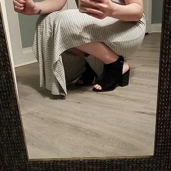 NWT Dress - Picture 4 of 6